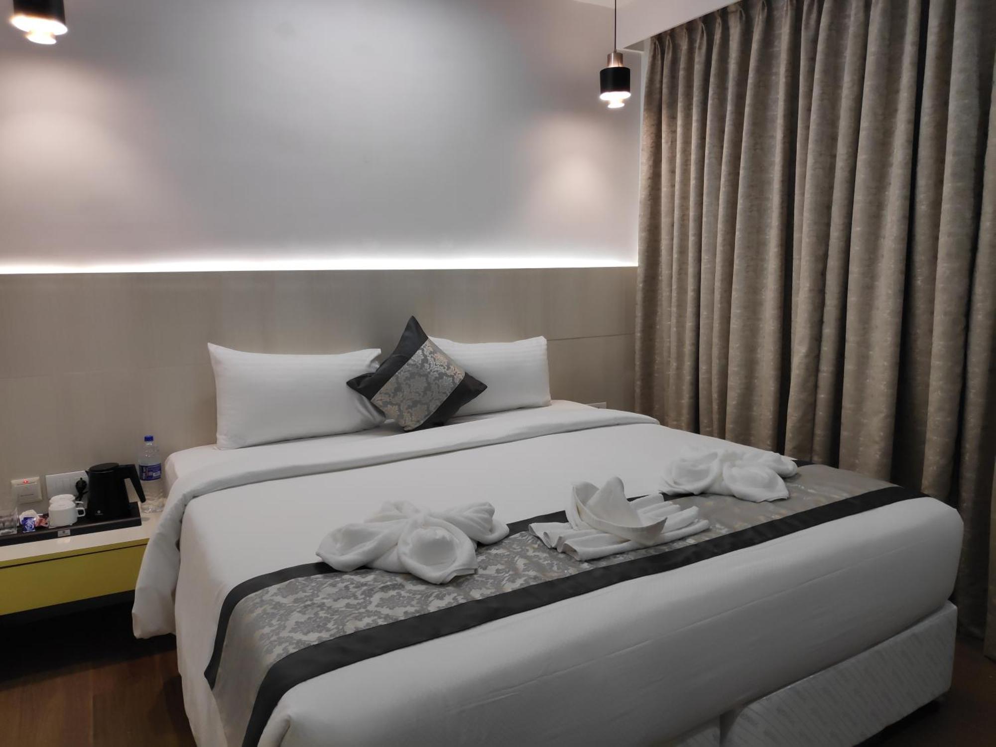 White House By Maxxvalue Service Apartments Bandra 뭄바이 외부 사진