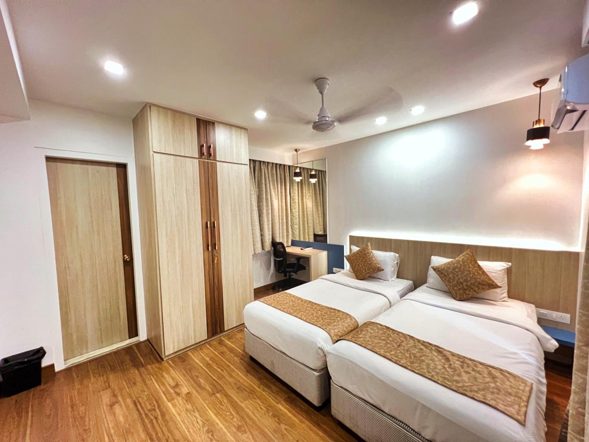 White House By Maxxvalue Service Apartments Bandra 뭄바이 외부 사진