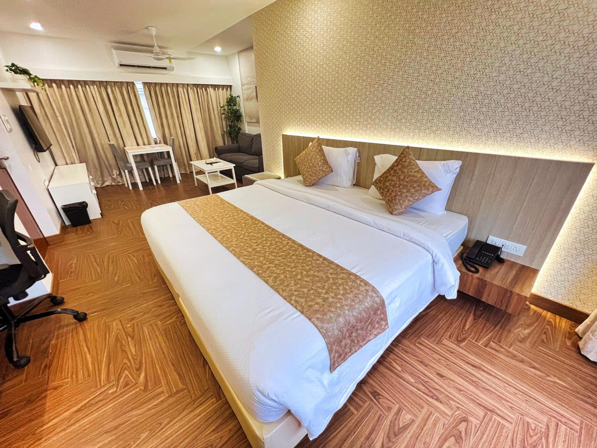 White House By Maxxvalue Service Apartments Bandra 뭄바이 외부 사진