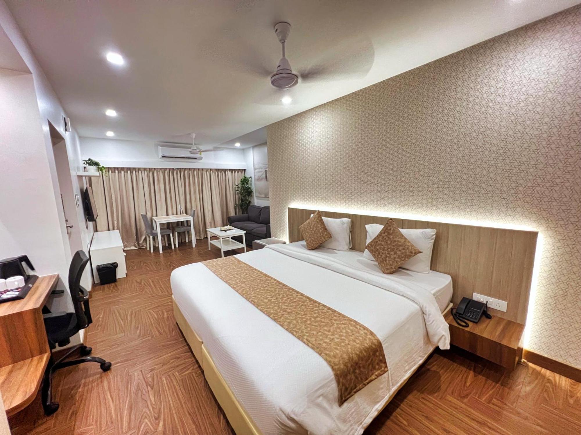 White House By Maxxvalue Service Apartments Bandra 뭄바이 외부 사진