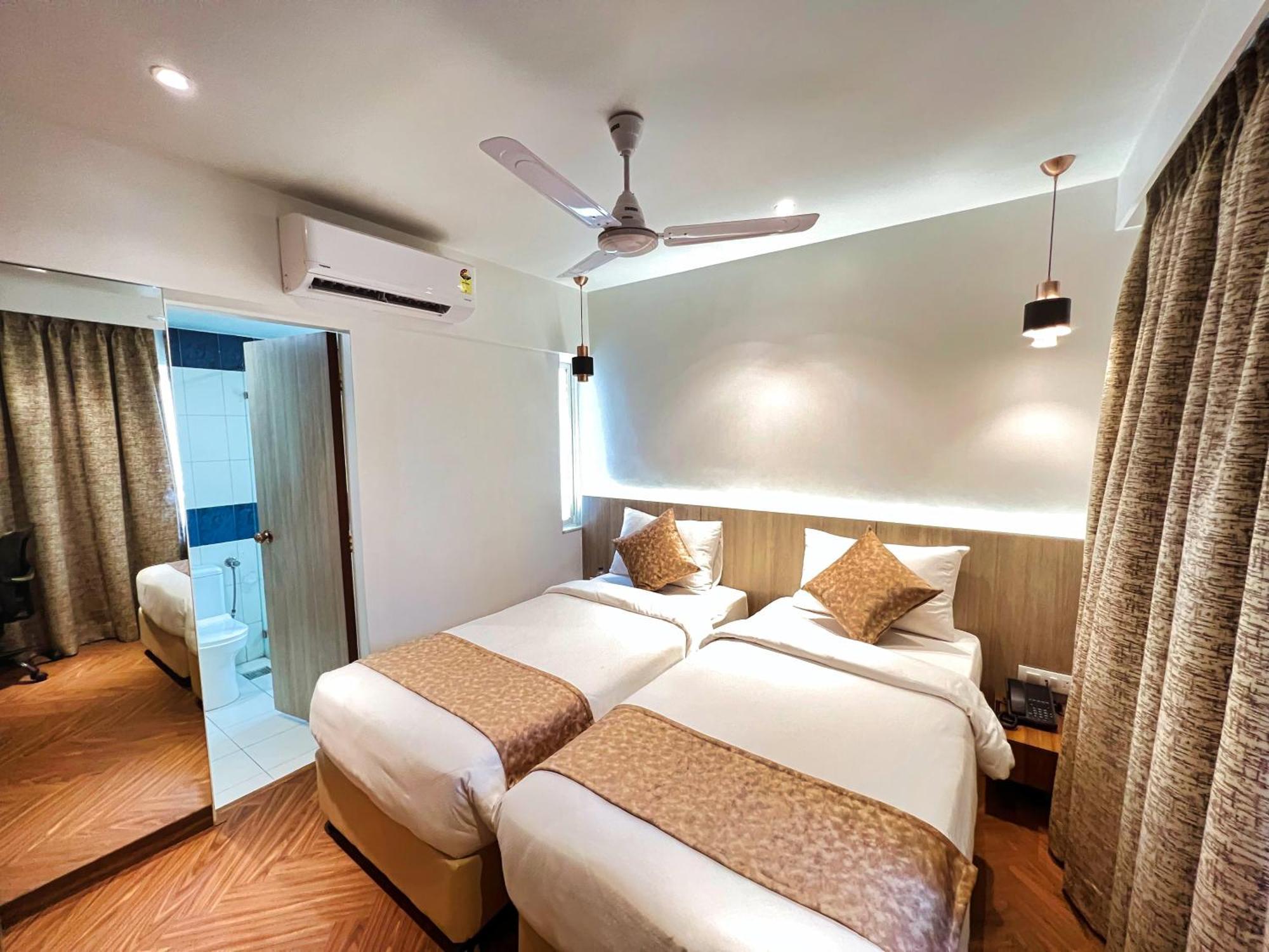 White House By Maxxvalue Service Apartments Bandra 뭄바이 외부 사진