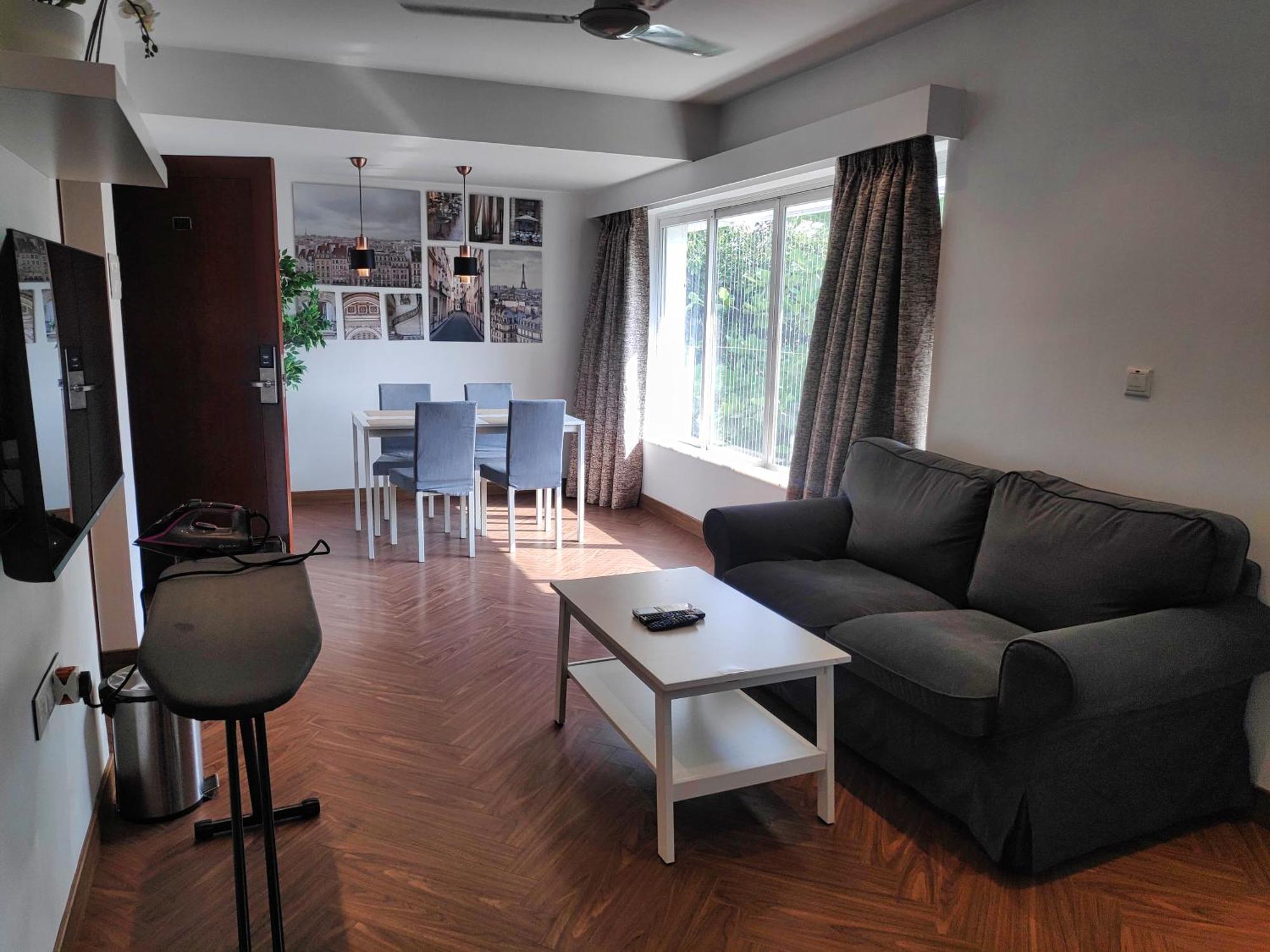 White House By Maxxvalue Service Apartments Bandra 뭄바이 외부 사진