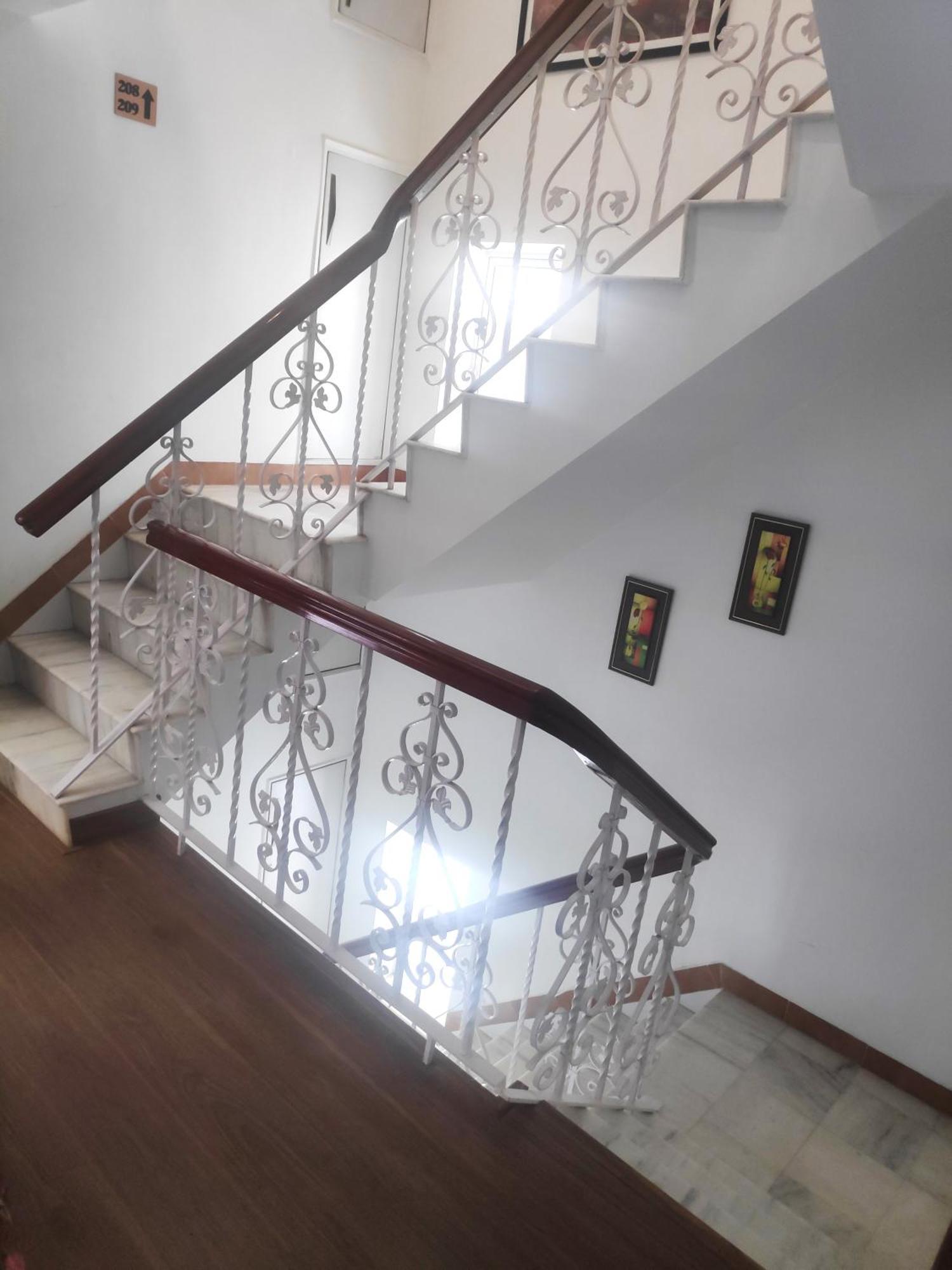 White House By Maxxvalue Service Apartments Bandra 뭄바이 외부 사진
